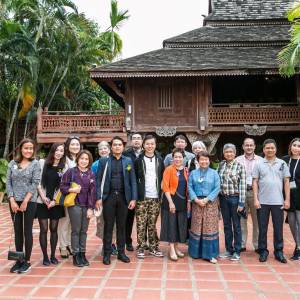 img-385-post-tour_baan-celedon-group-pic