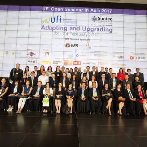 hp6c8500-suntec-venue-tour-group-pic-28r29
