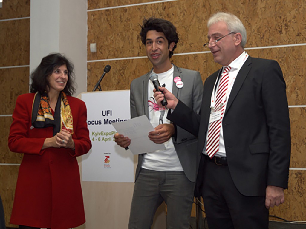 Left to right: María Martínez (IFEMA), Pelayo Santos (IFEMA), Werner Krabec (Chair of UFI’s ICT Committee/Messe Düsseldorf GmbH).